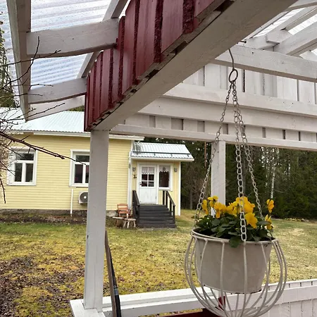 Lapinkangas Yksioe 60m2 Paritalossa, Oma Piha Ja Sauna *